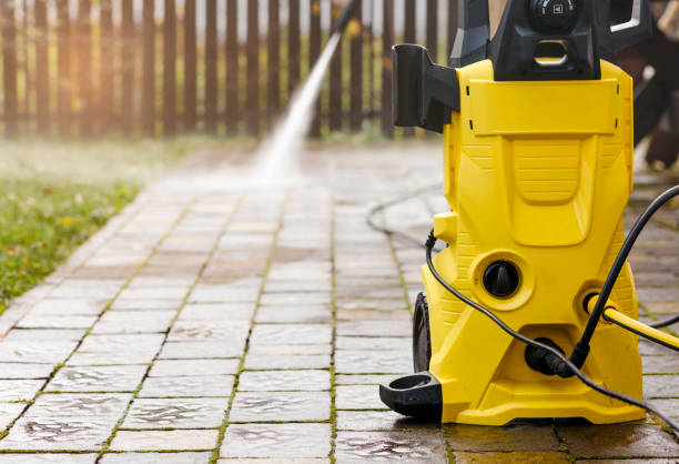 Best Pool Deck Cleaning  in Danbury, TX